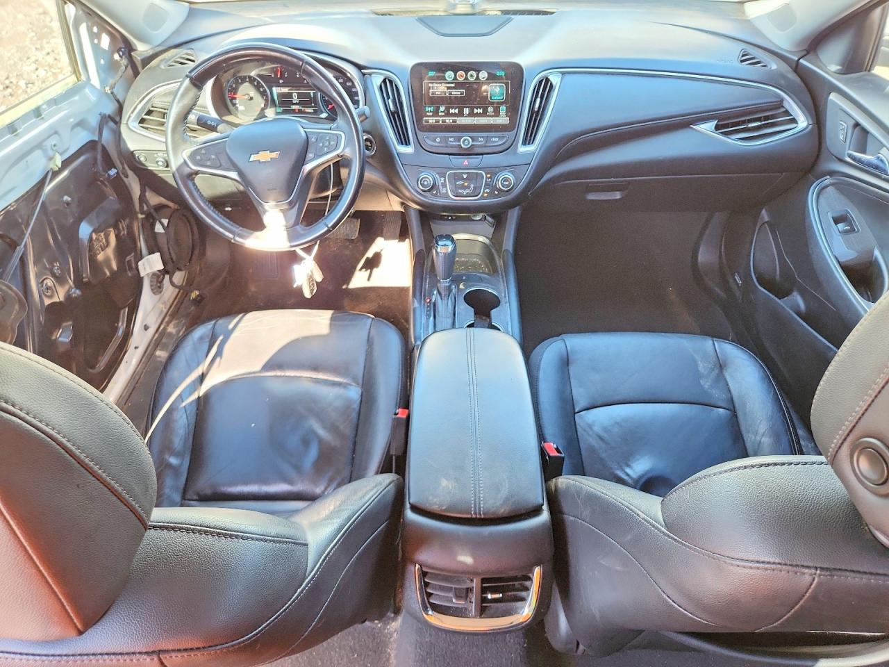 2018 CHEVROLET MALIBU LT photo 8