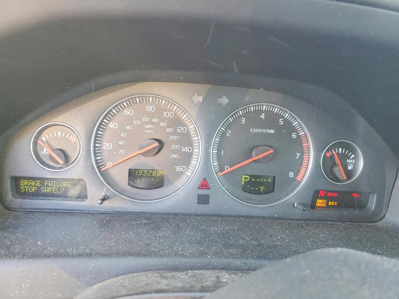 2006 VOLVO XC70 photo 9