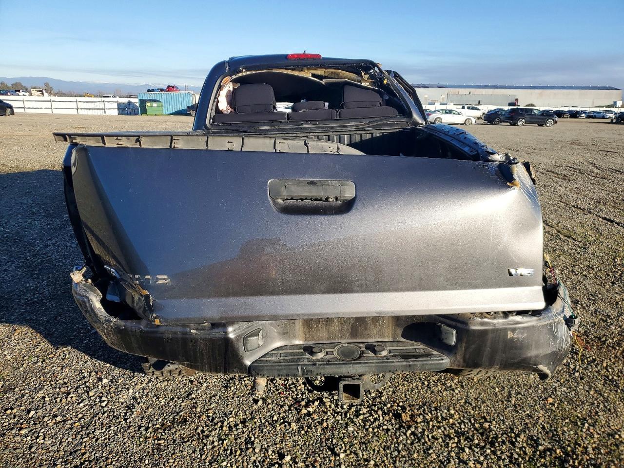 2012 TOYOTA TACOMA photo 6