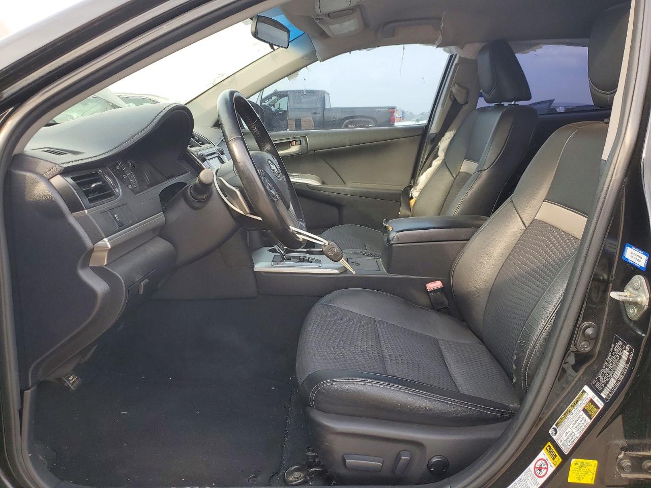 2013 TOYOTA CAMRY L photo 7