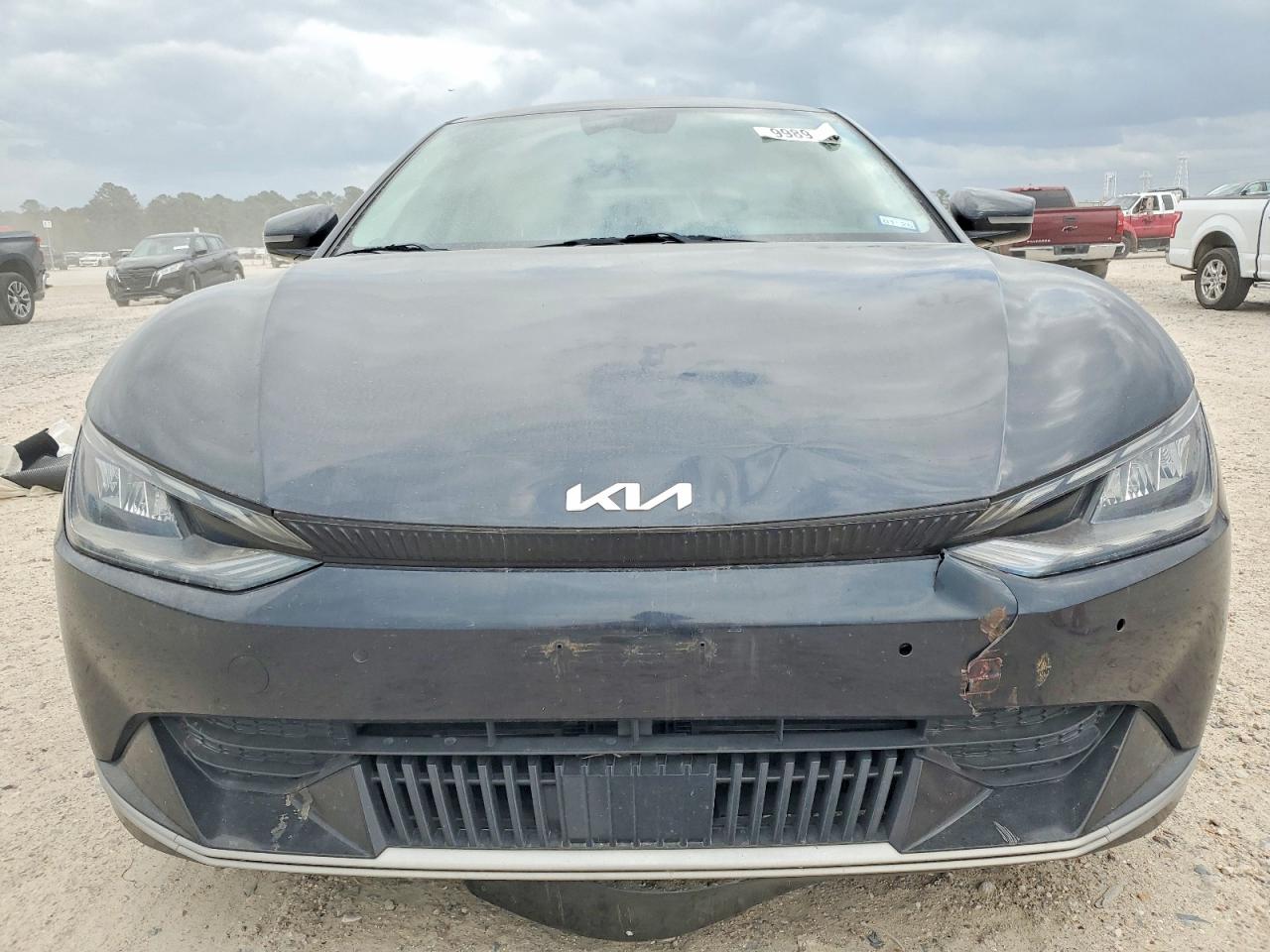 2022 KIA EV6 photo 5