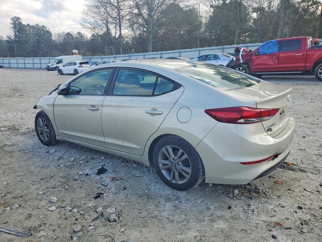 2017 HYUNDAI ELANTRA SE photo 2