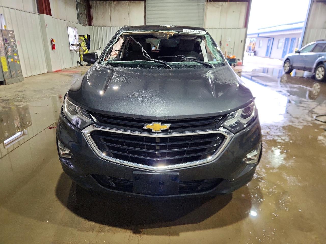2018 CHEVROLET EQUINOX photo 5