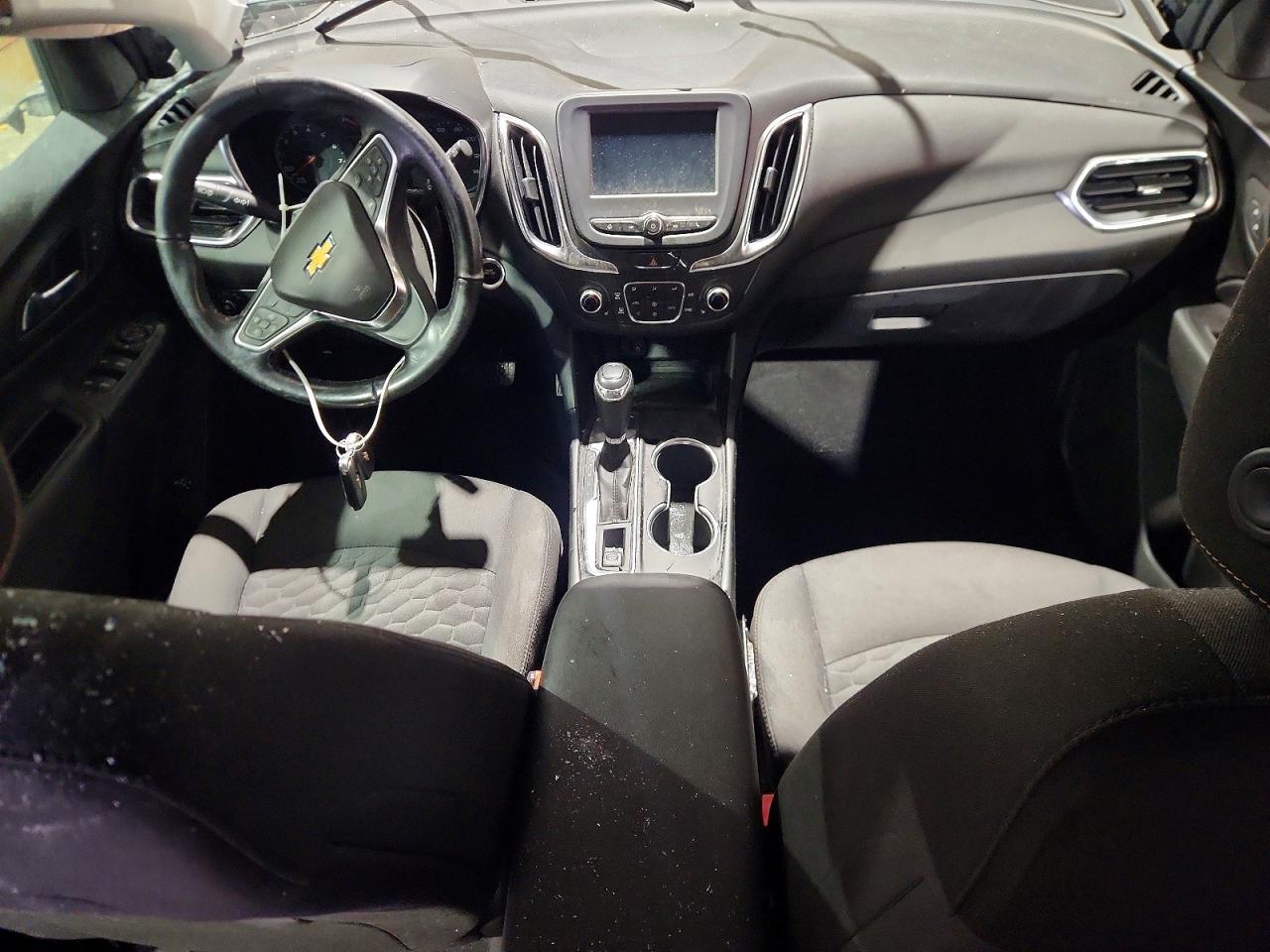 2018 CHEVROLET EQUINOX photo 8