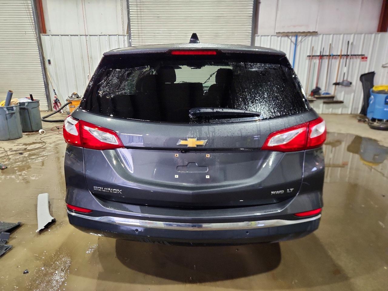 2018 CHEVROLET EQUINOX photo 6