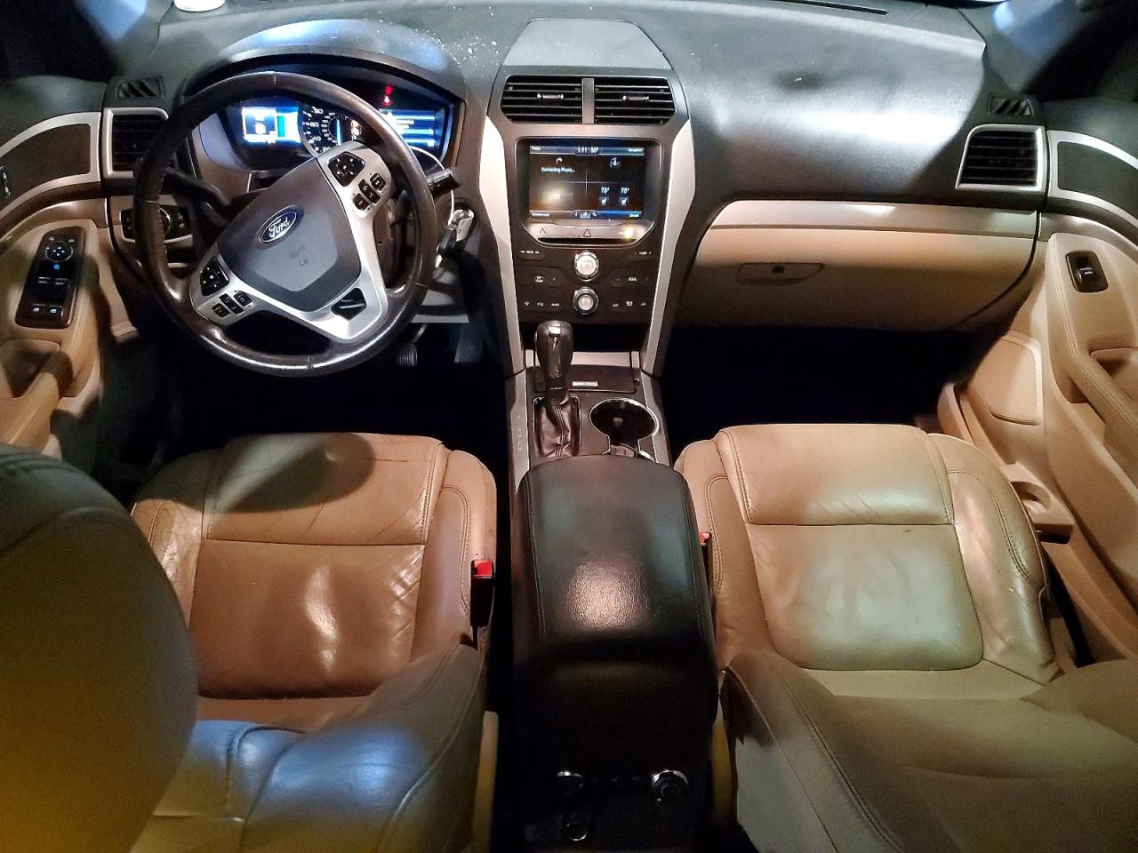 2015 FORD EXPLORER XLT photo 8
