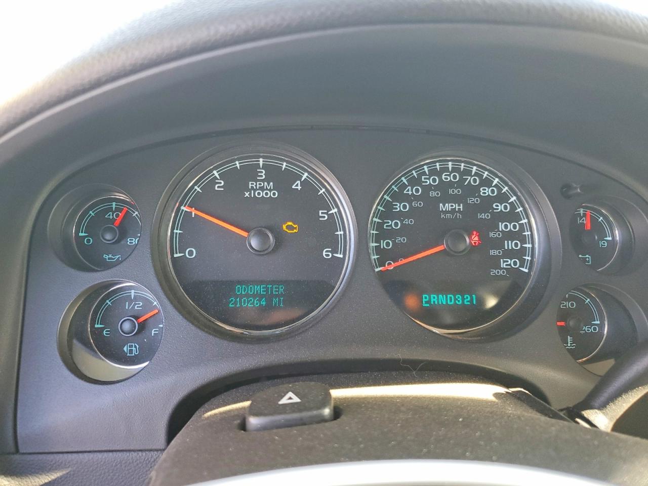 2008 CHEVROLET SUBURBAN K1500 LS photo 9