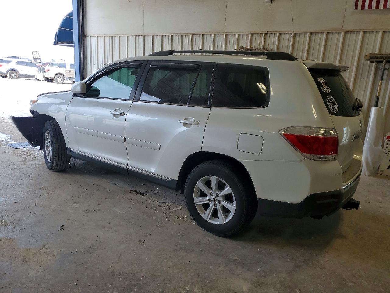 2012 TOYOTA HIGHLANDER BASE photo 2