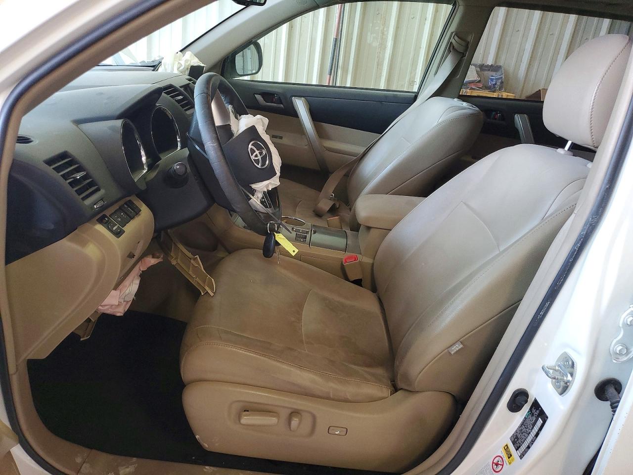 2012 TOYOTA HIGHLANDER BASE photo 7