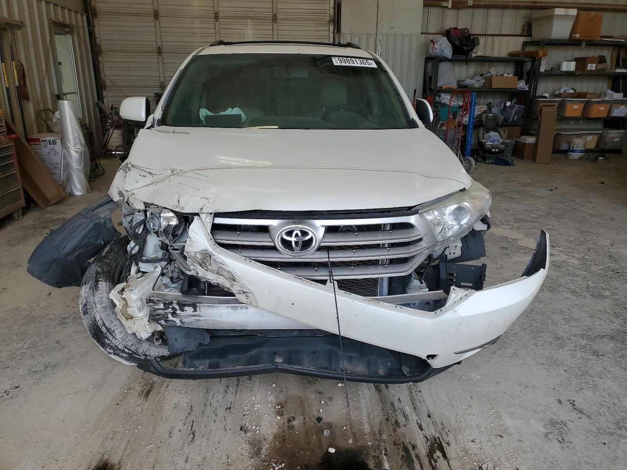 2012 TOYOTA HIGHLANDER BASE photo 5