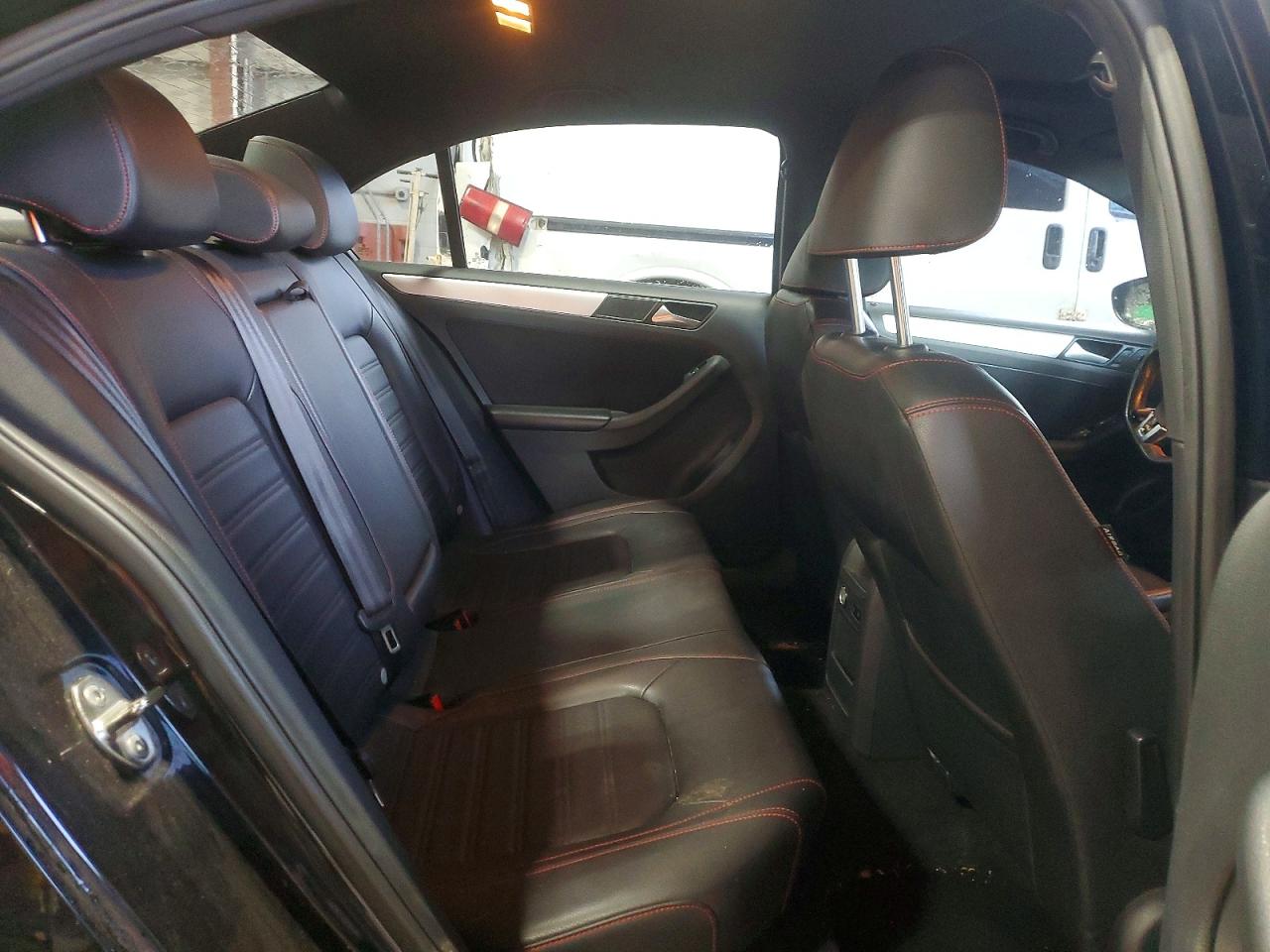 2014 VOLKSWAGEN JETTA GLI photo 10