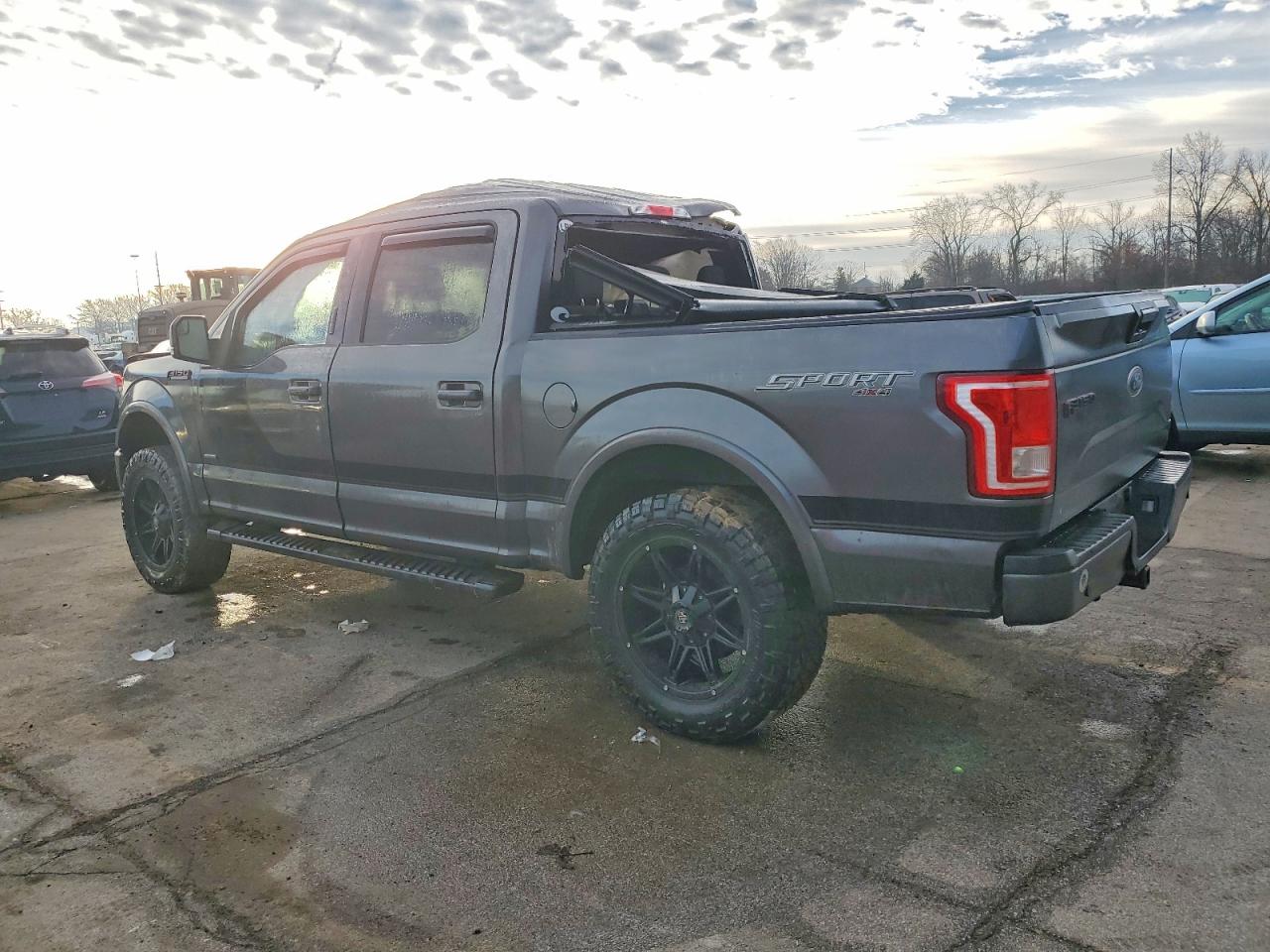 2017 FORD F150 SUPERCREW photo 2