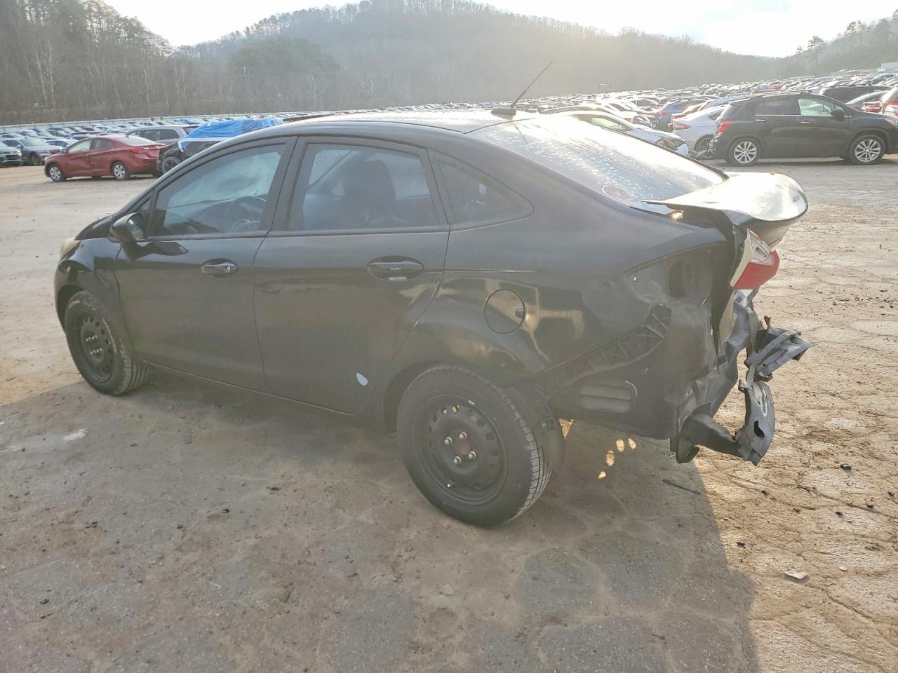 2018 FORD FIESTA S photo 2