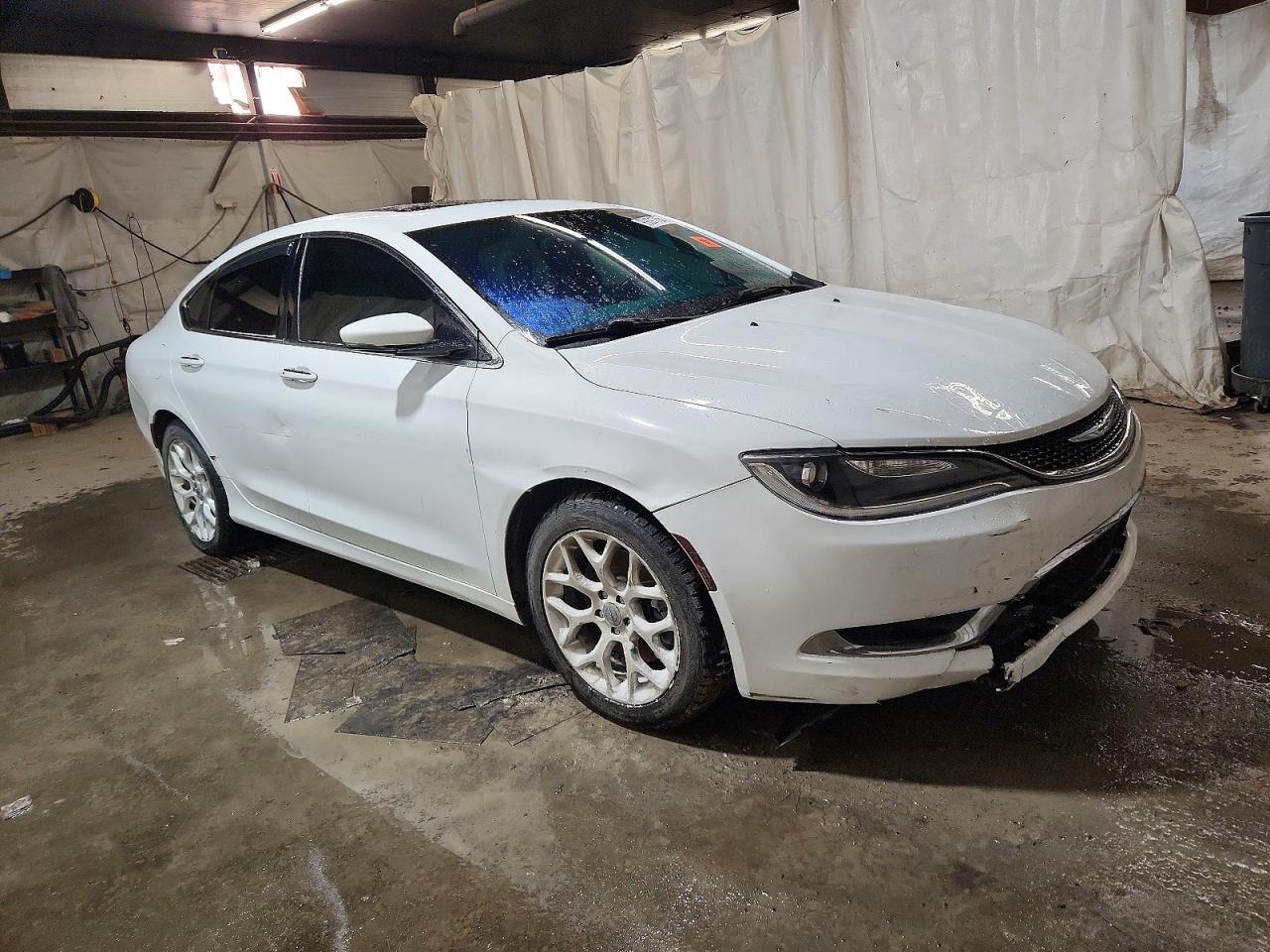 2015 CHRYSLER 200 C photo 4
