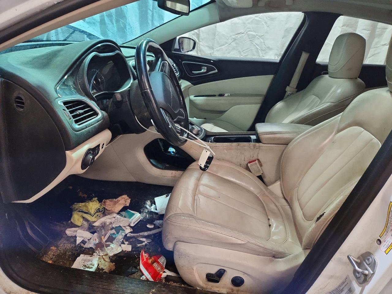 2015 CHRYSLER 200 C photo 7