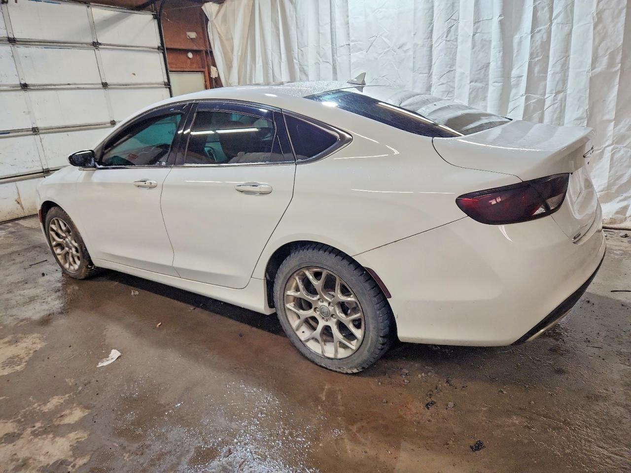 2015 CHRYSLER 200 C photo 2