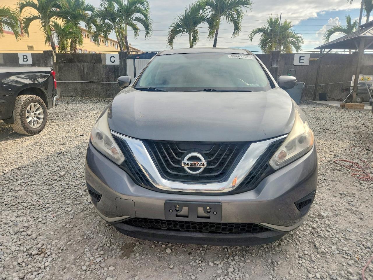 2017 NISSAN MURANO S photo 5