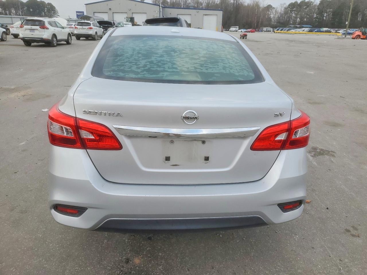 2018 NISSAN SENTRA S photo 6