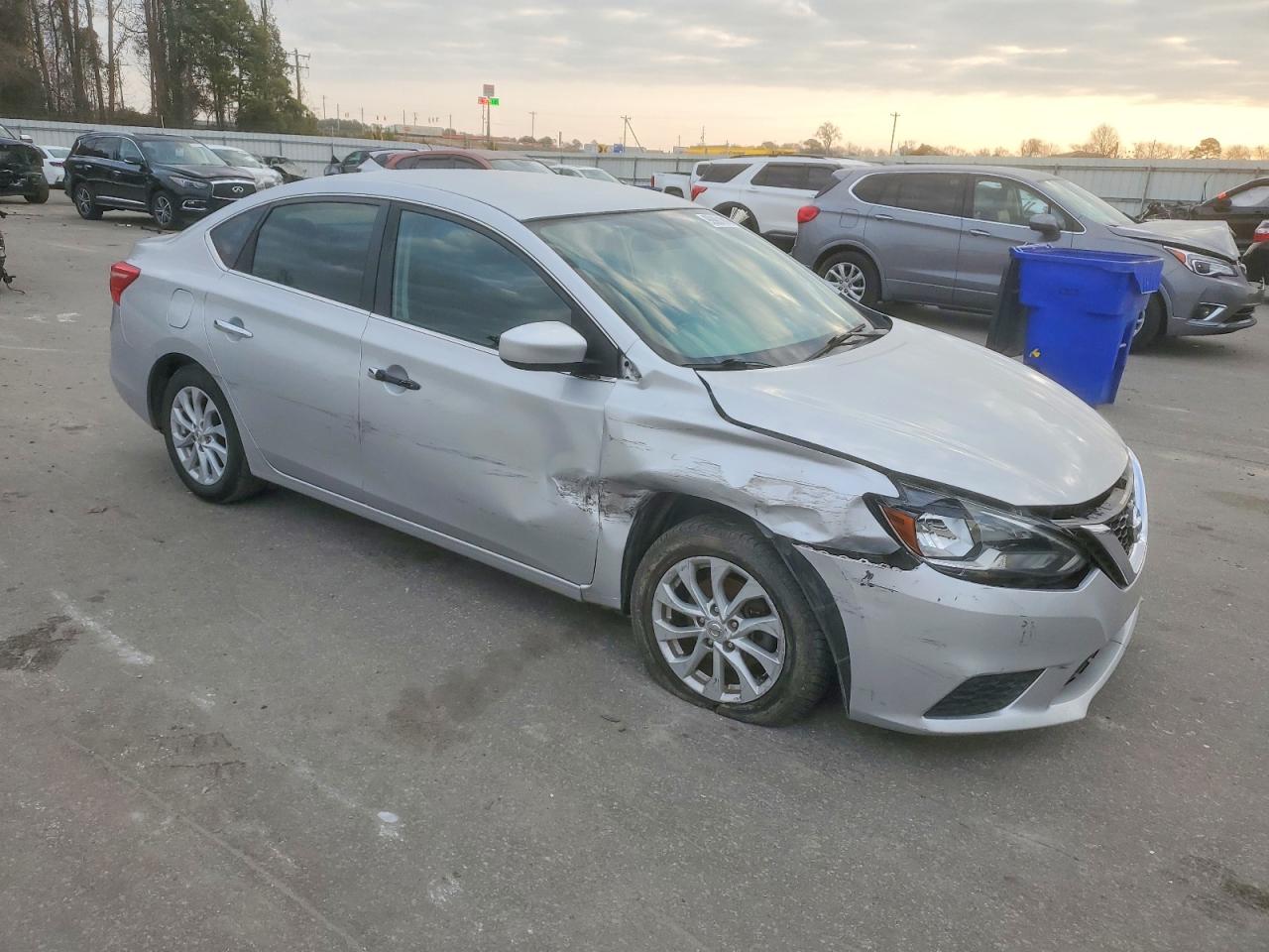 2018 NISSAN SENTRA S photo 4
