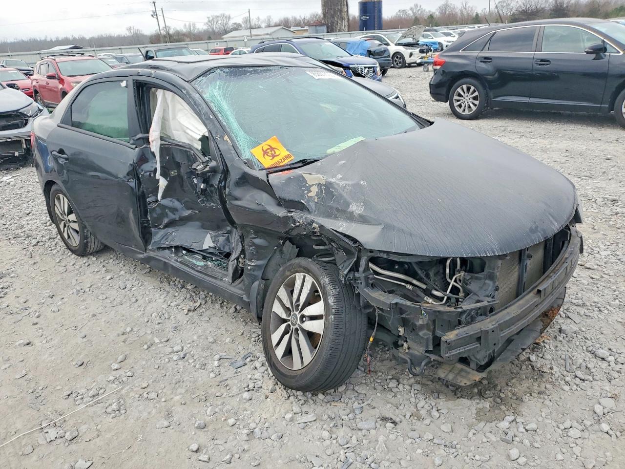 2013 KIA FORTE EX photo 4