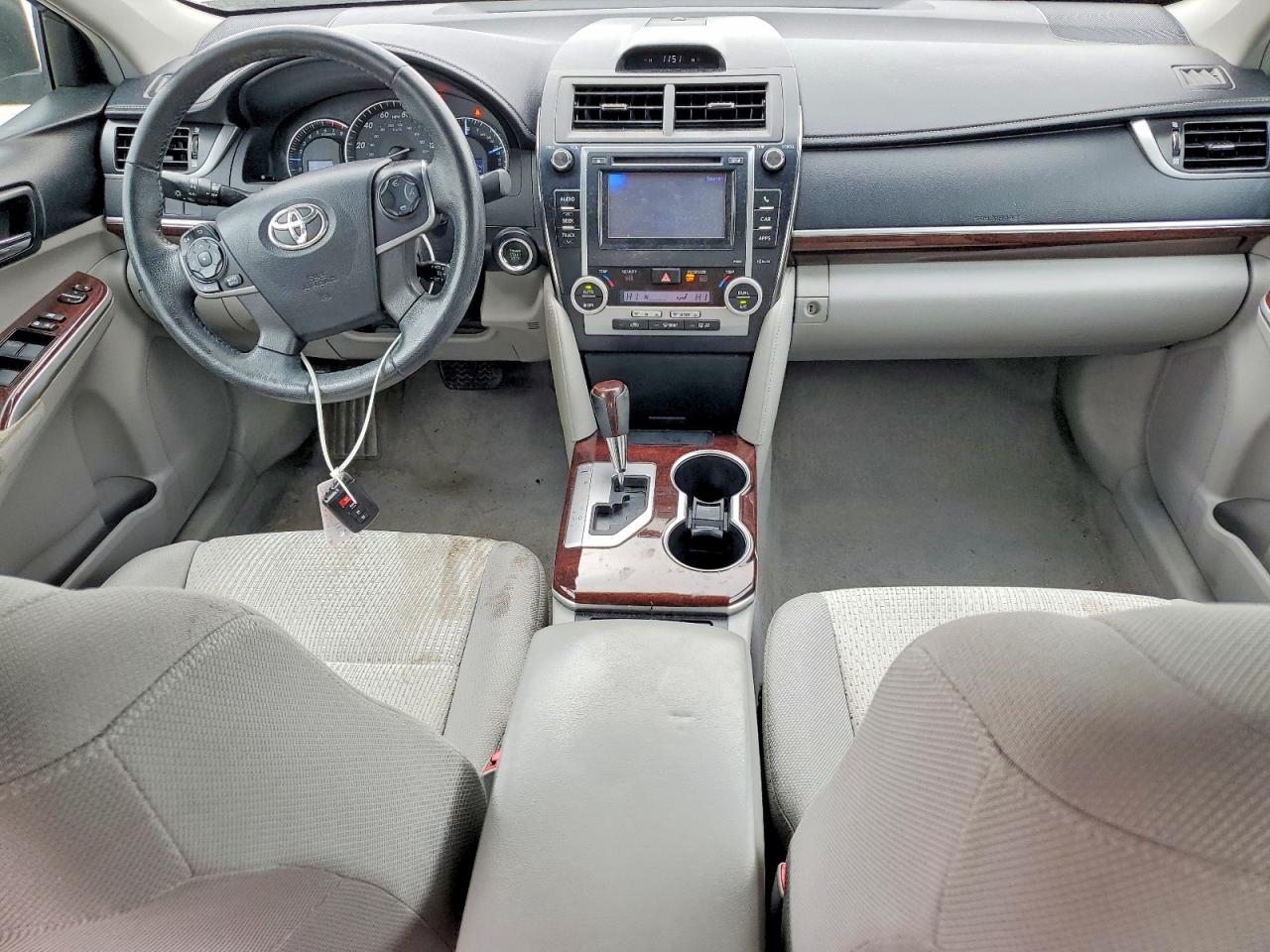 2012 TOYOTA CAMRY BASE photo 8