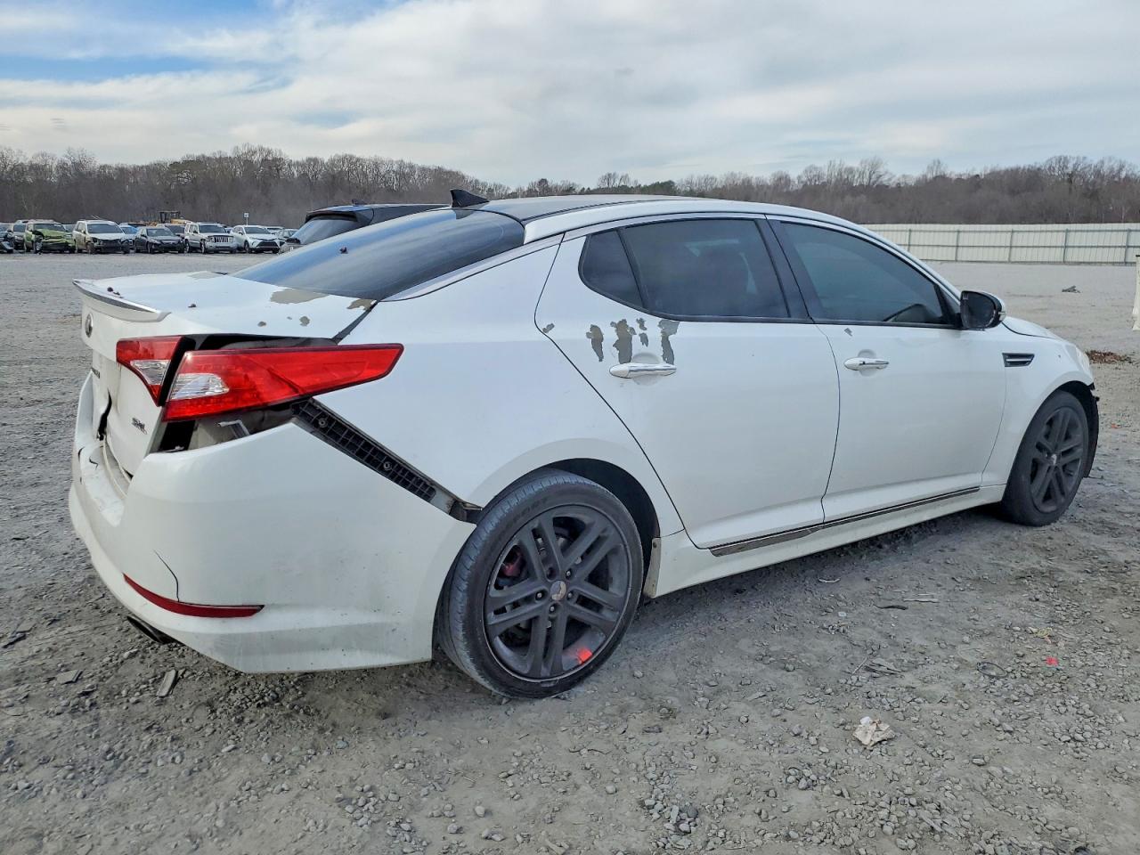 2013 KIA OPTIMA photo 3