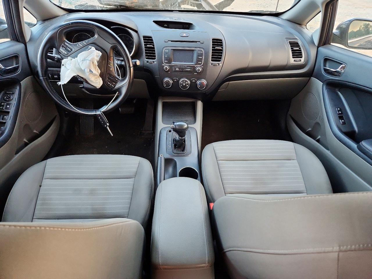 2015 KIA FORTE EX photo 8