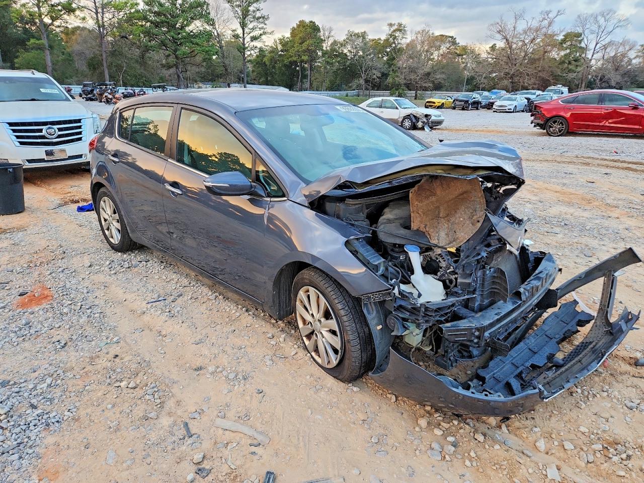2015 KIA FORTE EX photo 4