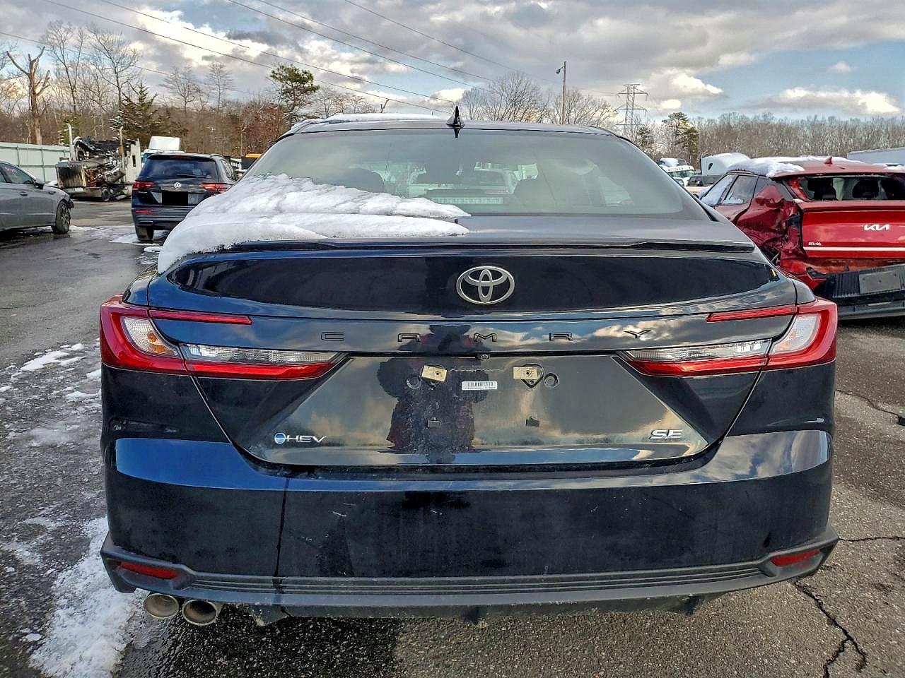 2025 TOYOTA CAMRY XSE photo 6