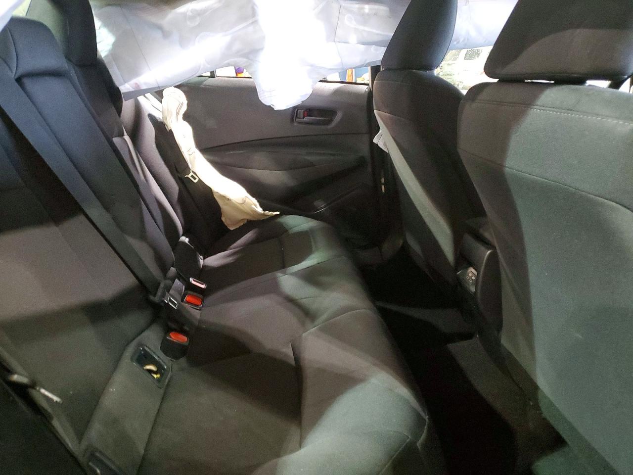 2025 TOYOTA COROLLA LE photo 10