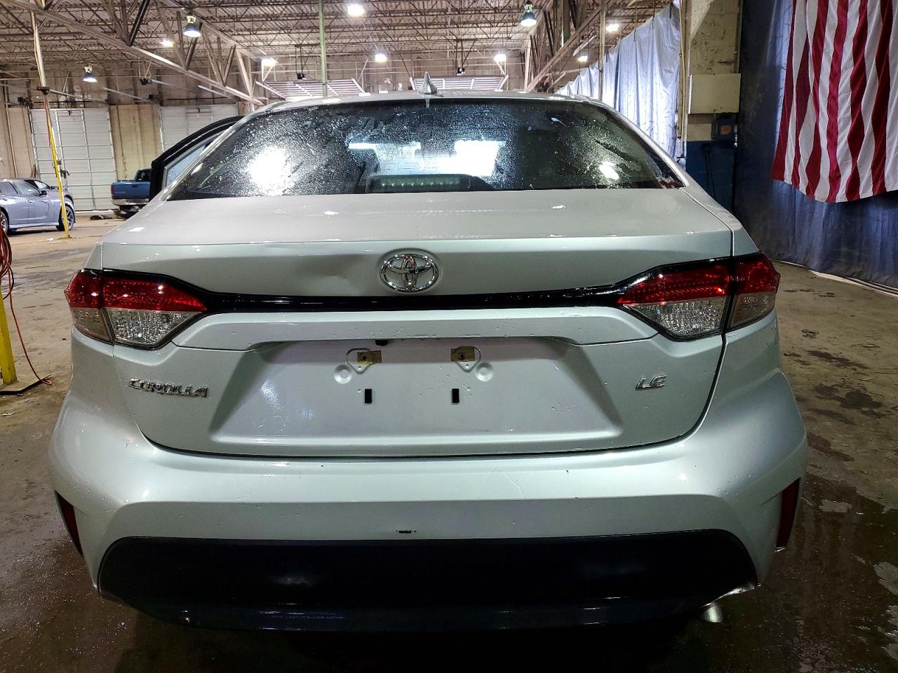2025 TOYOTA COROLLA LE photo 6