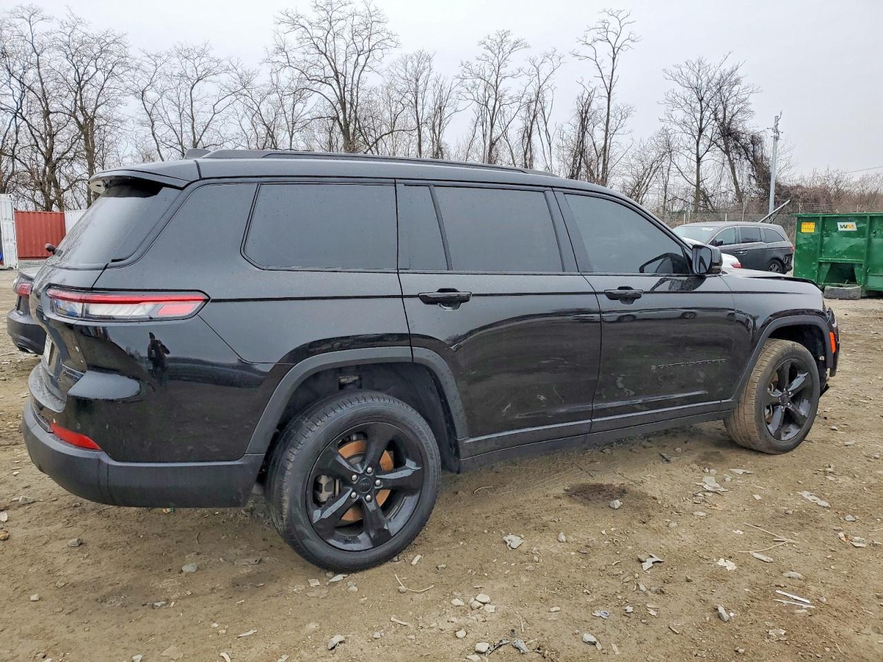 2024 JEEP GRAND CHEROKEE L LIMITED photo 3