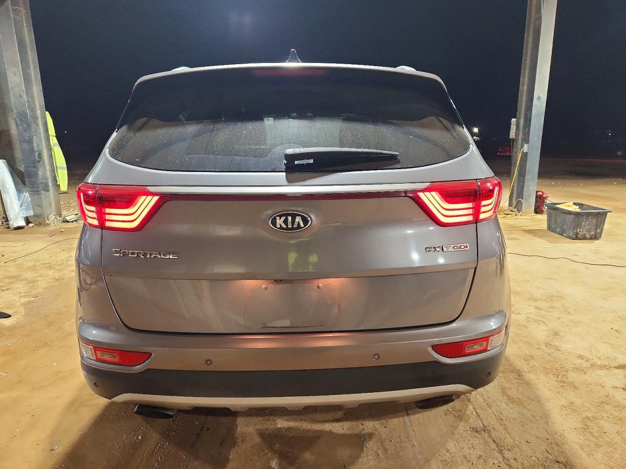 2017 KIA SPORTAGE SX photo 6