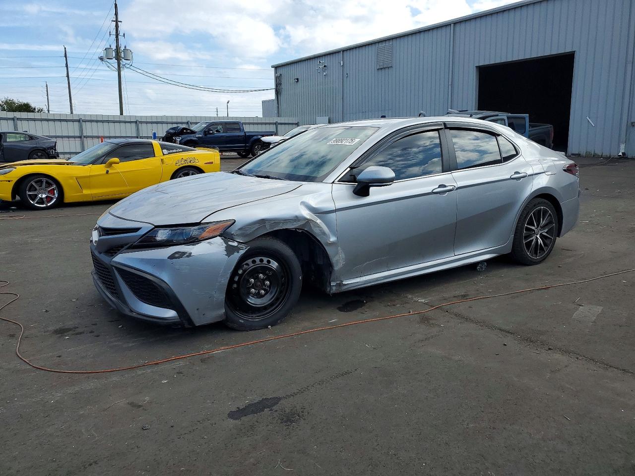 2023 TOYOTA CAMRY