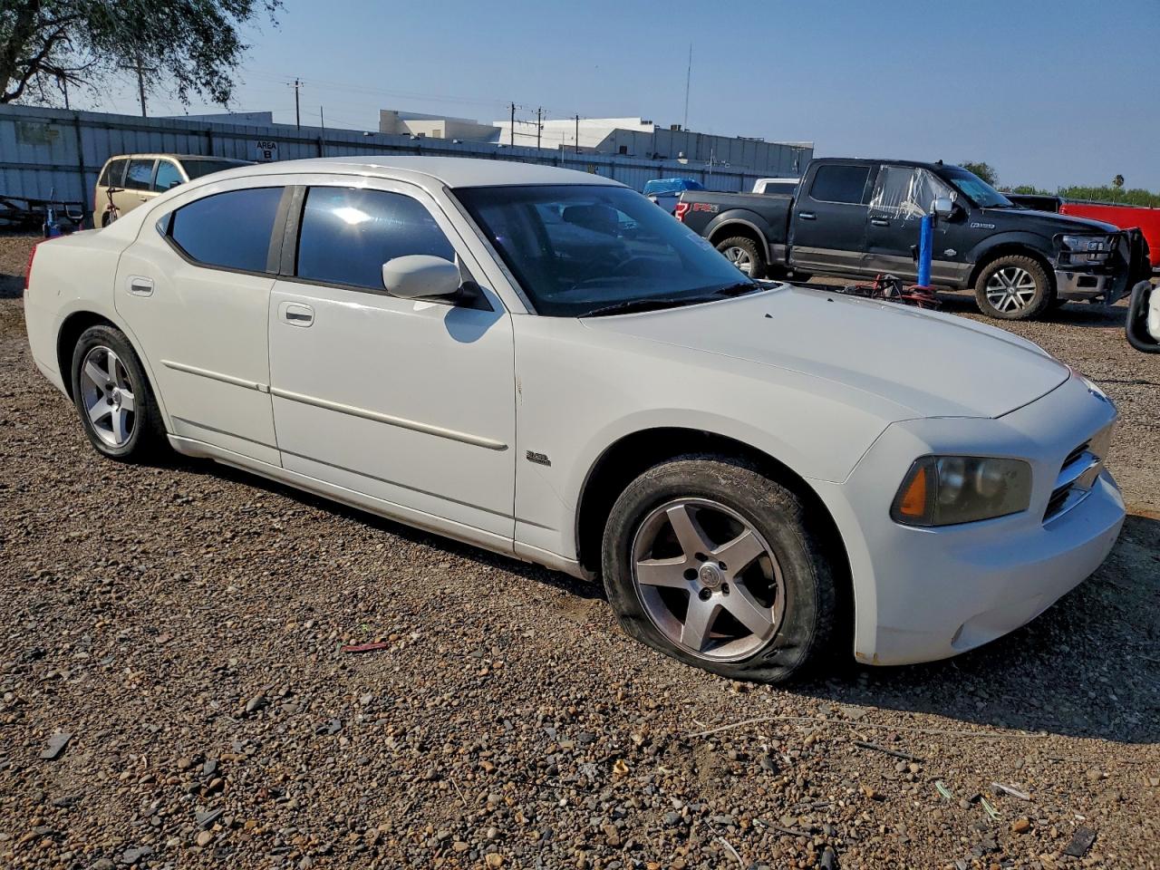 2010 DODGE CHARGER SXT photo 4