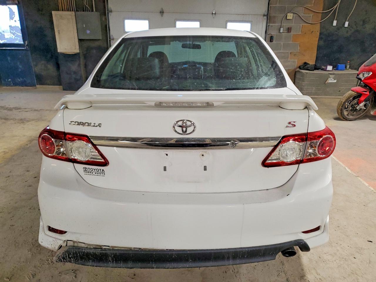 2013 TOYOTA COROLLA BASE photo 6