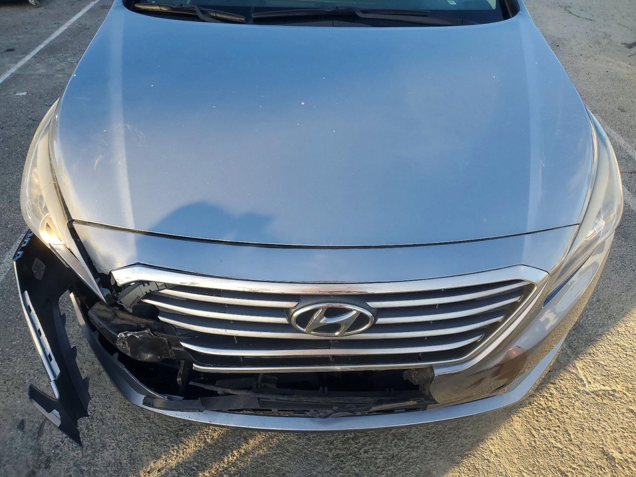 2015 HYUNDAI SONATA SE photo 11