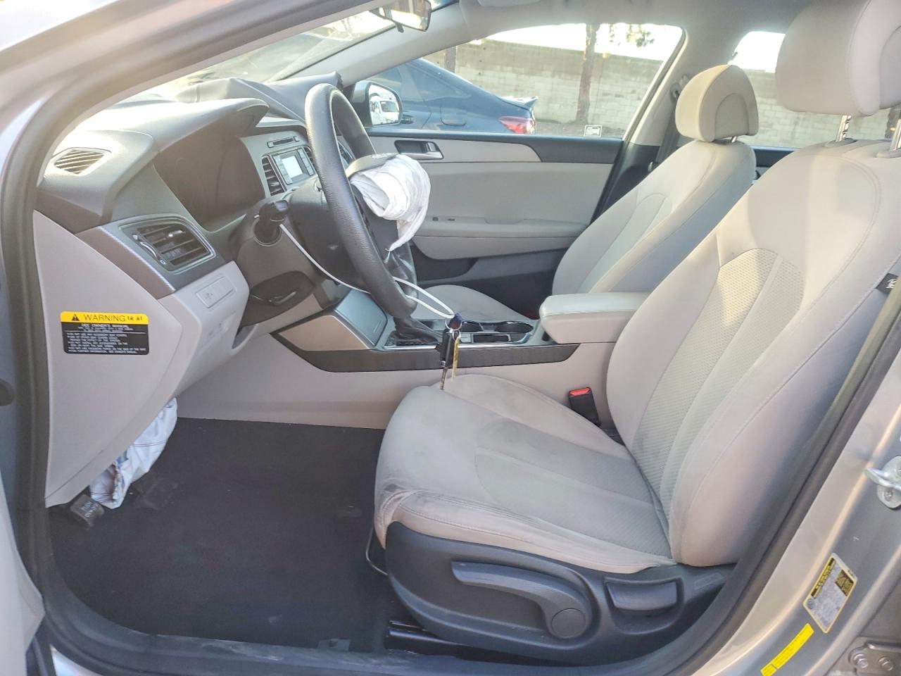2015 HYUNDAI SONATA SE photo 7