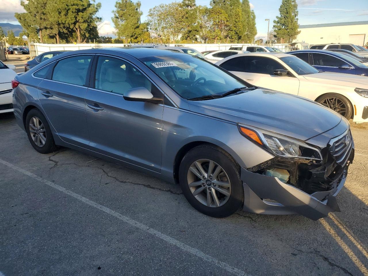 2015 HYUNDAI SONATA SE photo 4