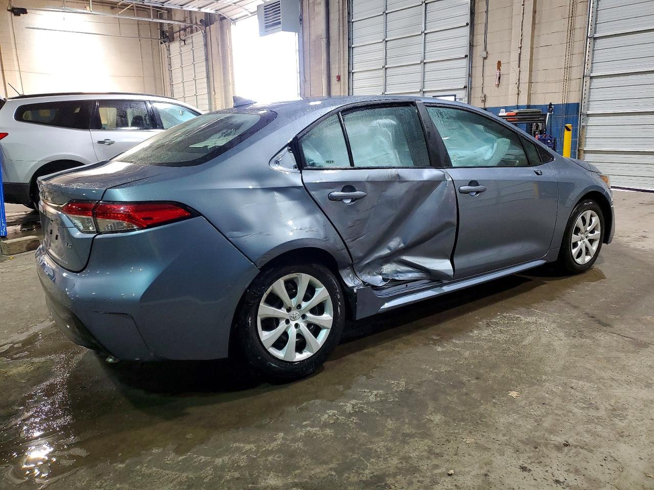 2024 TOYOTA COROLLA LE photo 3