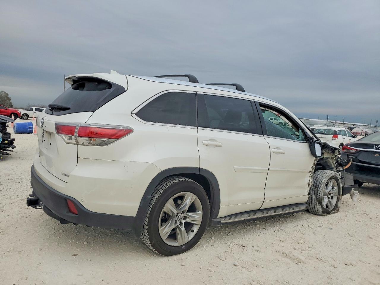 2016 TOYOTA HIGHLANDER LIMITED photo 3