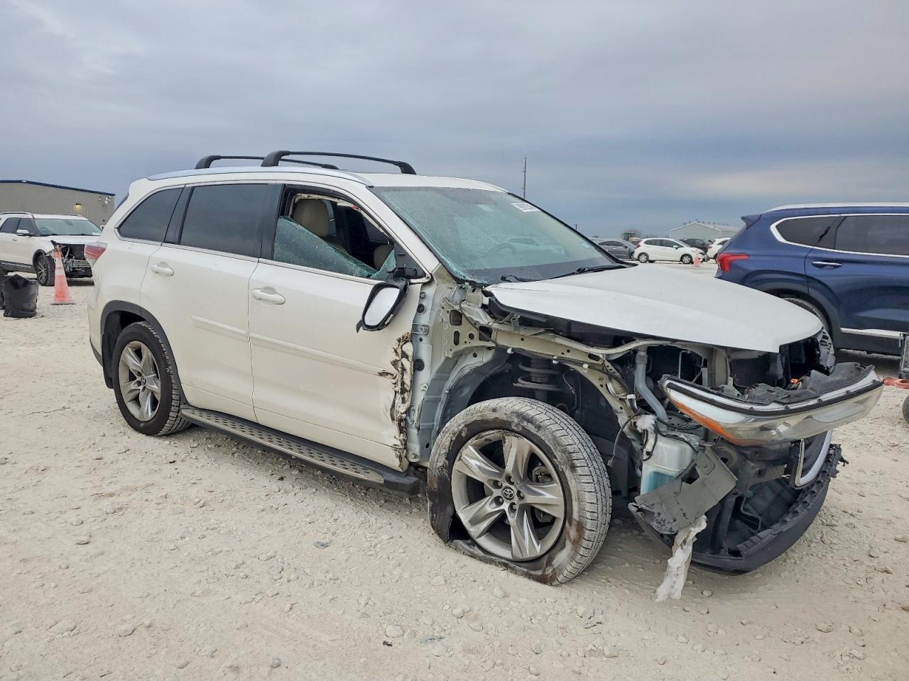 2016 TOYOTA HIGHLANDER LIMITED photo 4