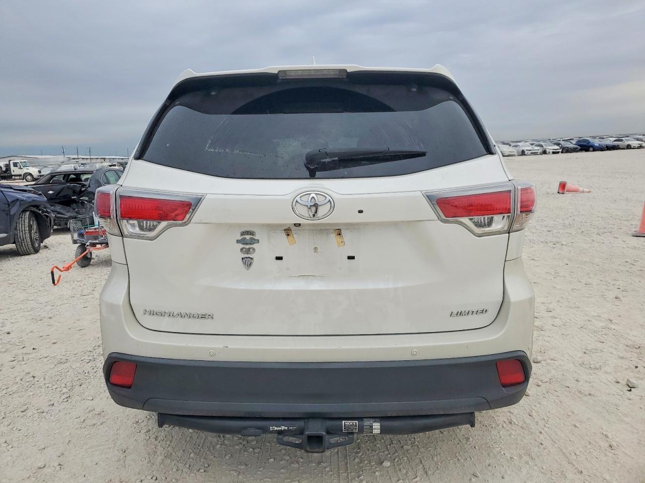 2016 TOYOTA HIGHLANDER LIMITED photo 6