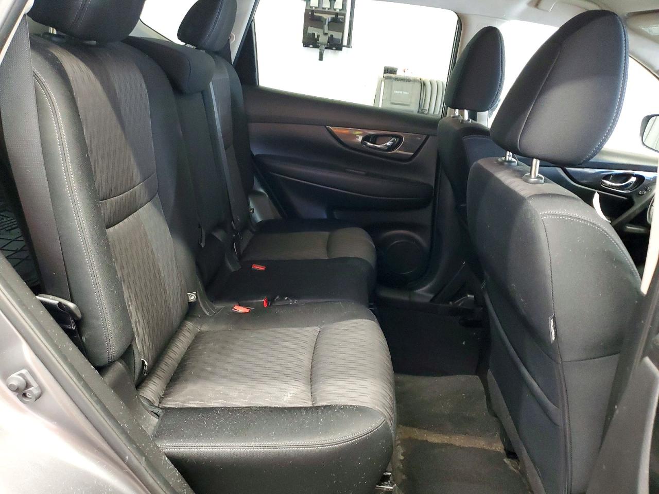 2017 NISSAN ROGUE S photo 11