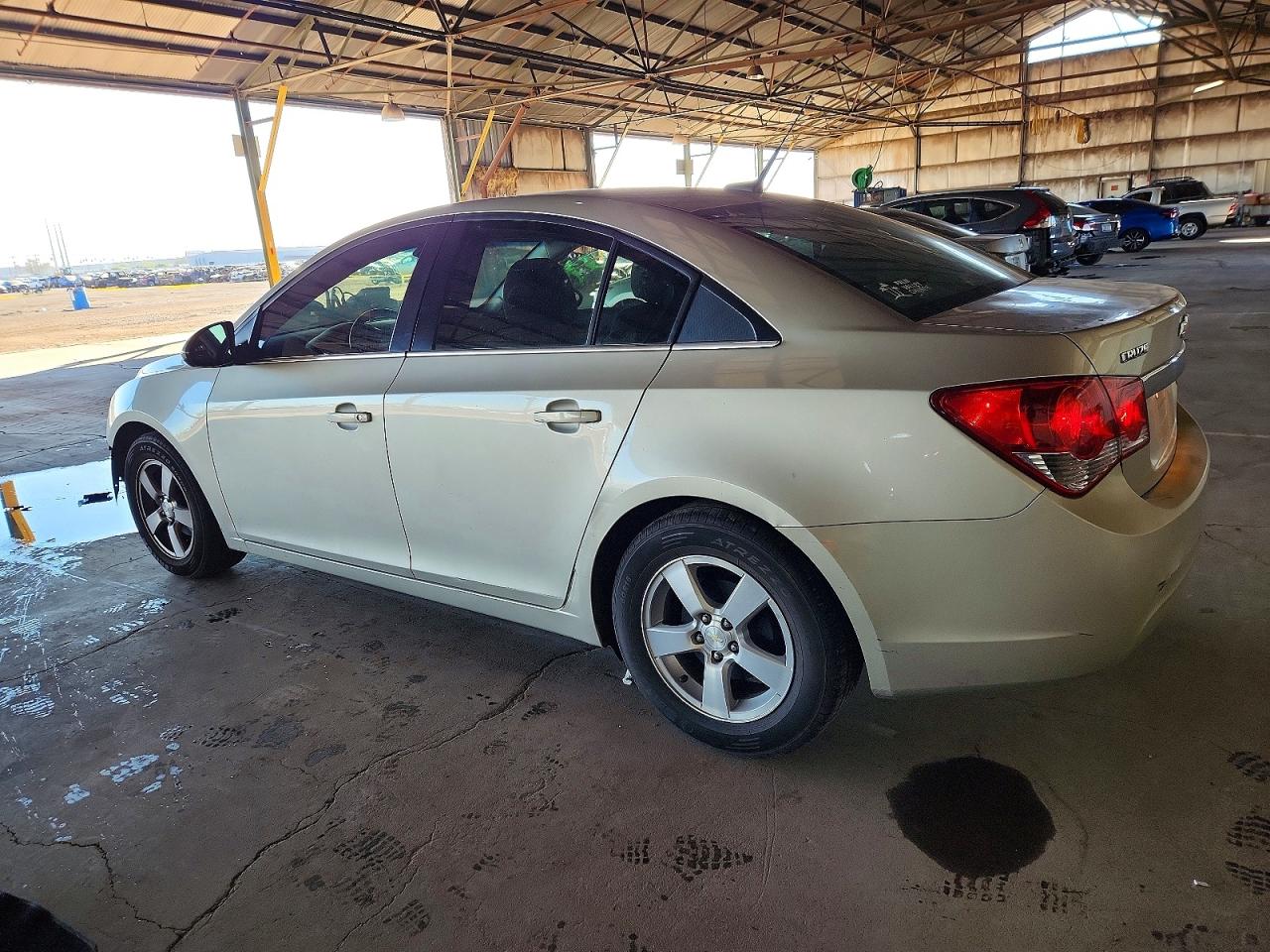 2014 CHEVROLET CRUZE LT photo 2