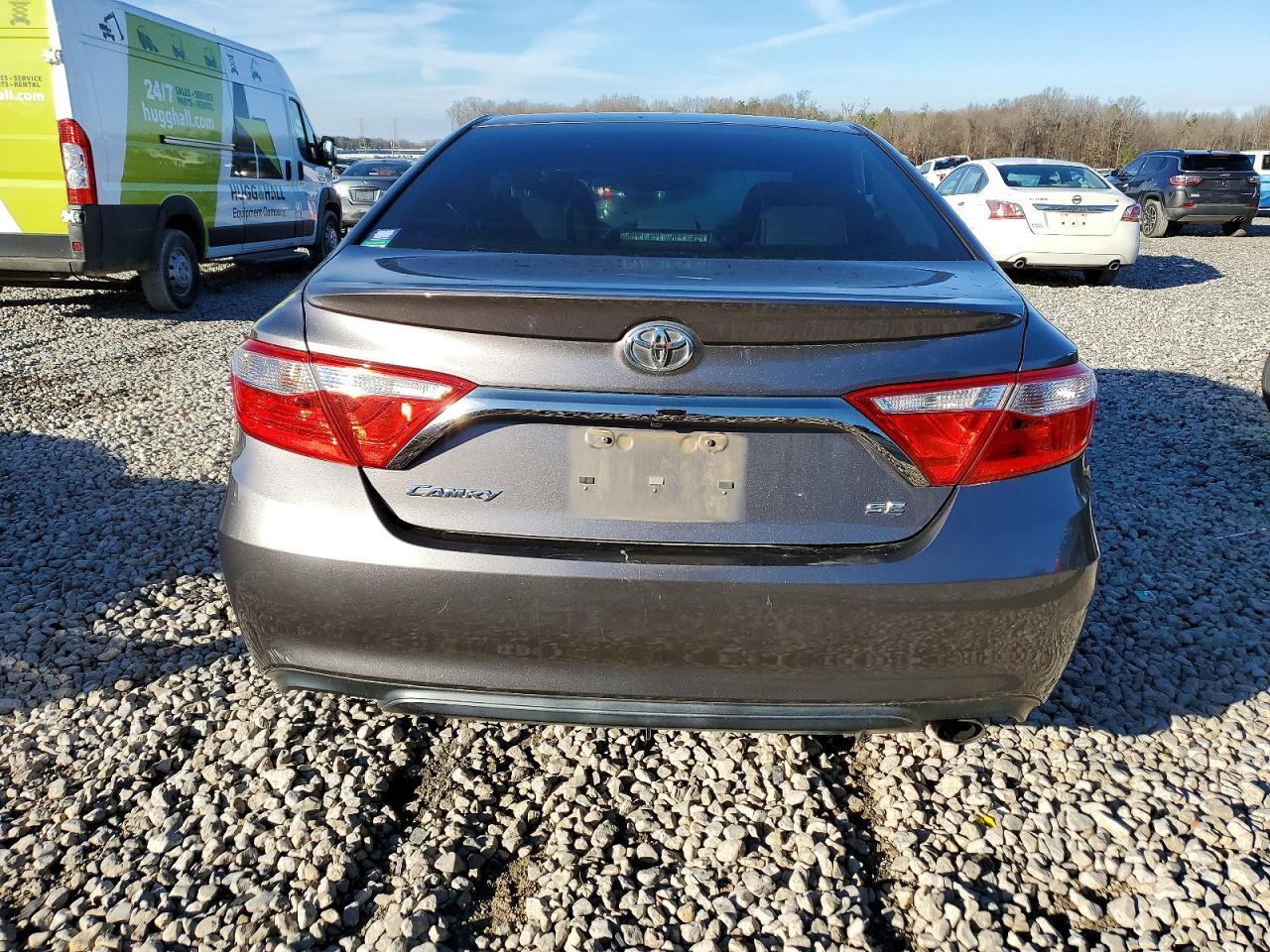 2015 TOYOTA CAMRY LE photo 6