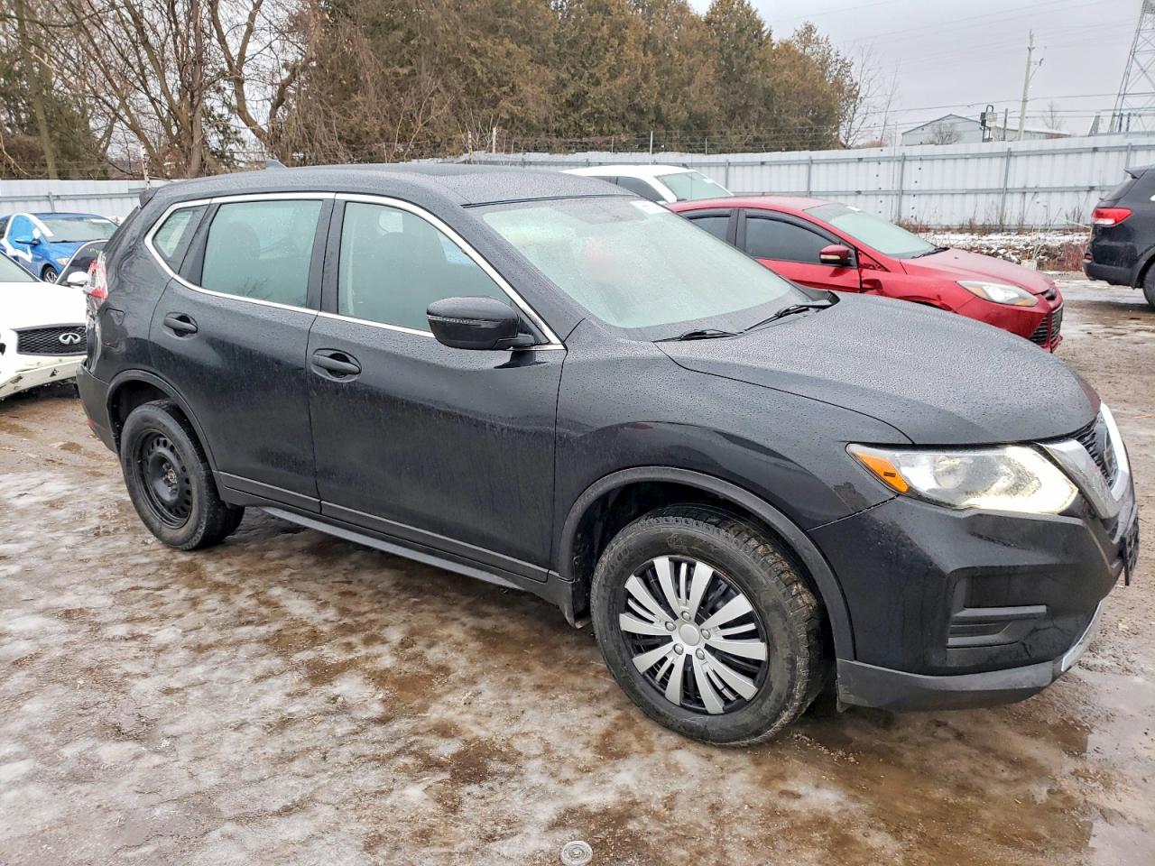 2019 NISSAN ROGUE S photo 4