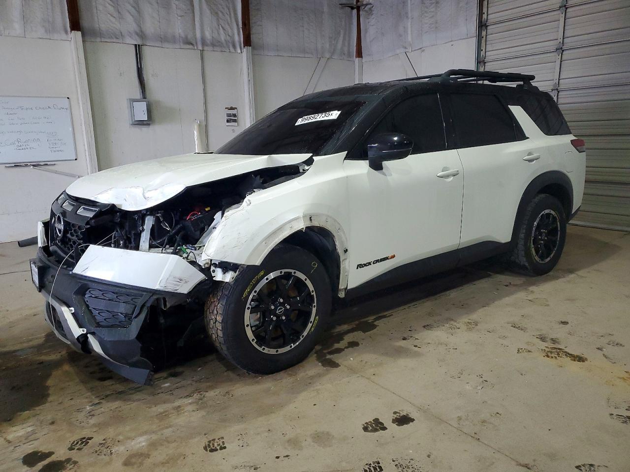 2023 NISSAN PATHFINDER