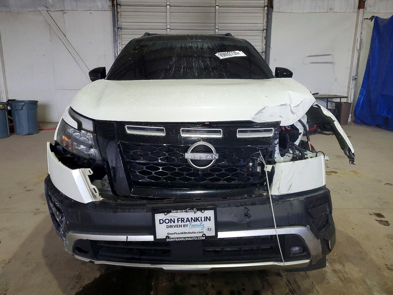 2023 NISSAN PATHFINDER SV photo 5