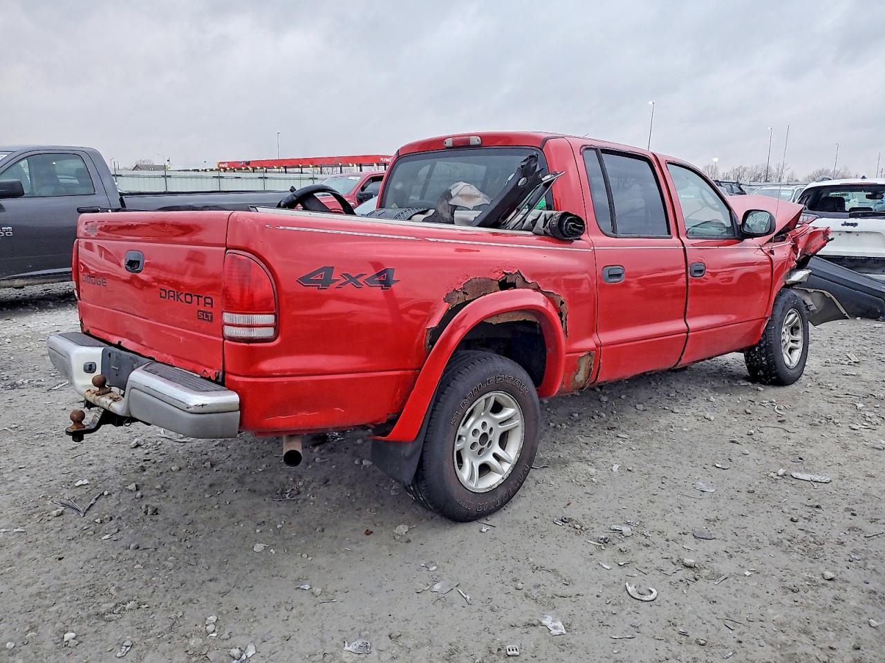 2004 DODGE DAKOTA QUAD SLT photo 3